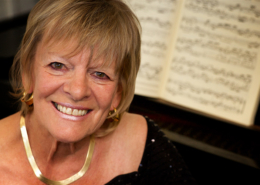 Steinway Artist Jacquelyn Helin