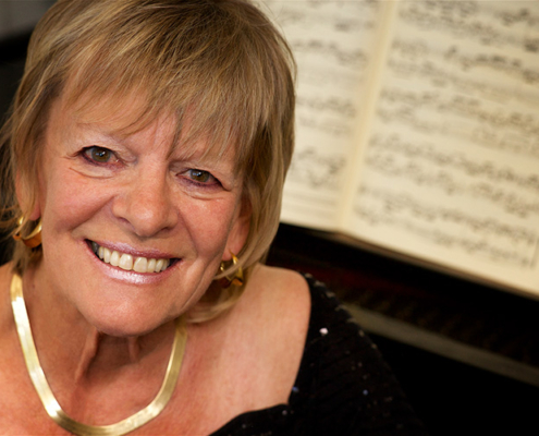 Steinway Artist Jacquelyn Helin